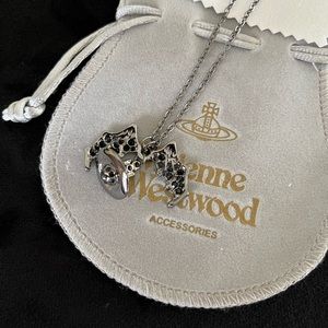 bat vivienne westwood necklace🦇